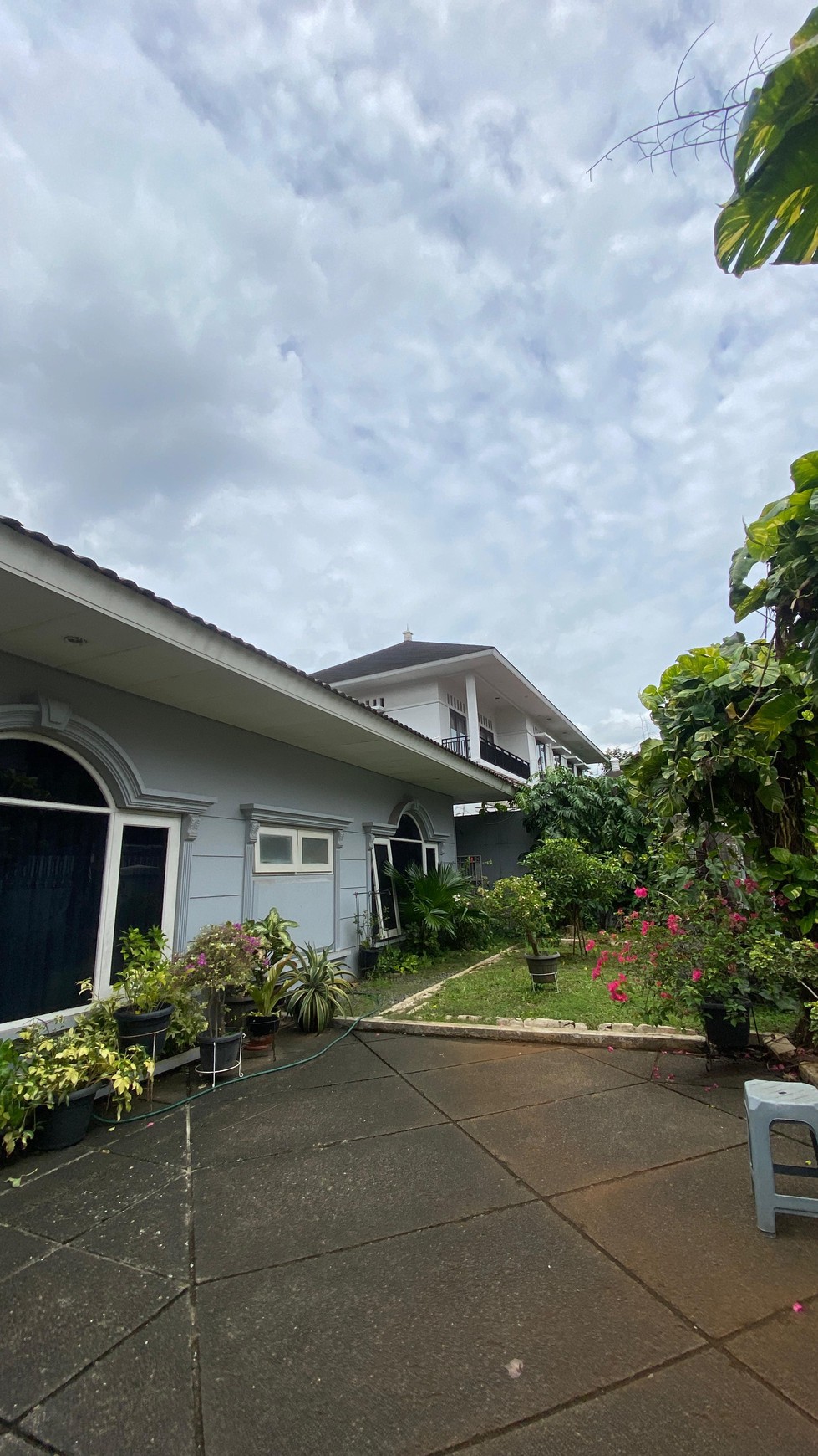 Dijual Rumah Mewah Kebayoran Baru - 6 Kamar, 1.070 m&#xb2;, Kolam Renang Pribadi