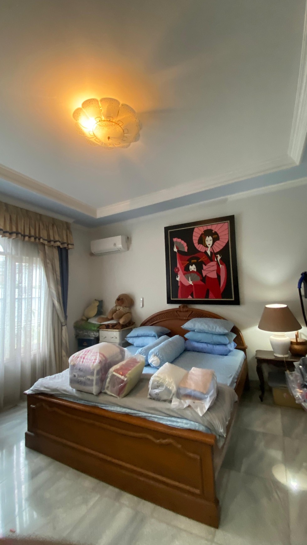 Dijual Rumah Mewah Kebayoran Baru - 6 Kamar, 1.070 m&#xb2;, Kolam Renang Pribadi