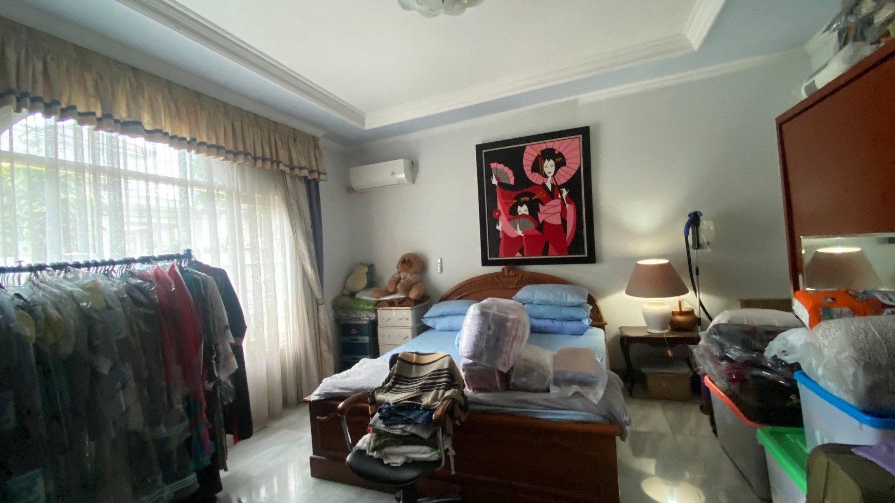 Dijual Rumah Mewah Kebayoran Baru - 6 Kamar, 1.070 m&#xb2;, Kolam Renang Pribadi