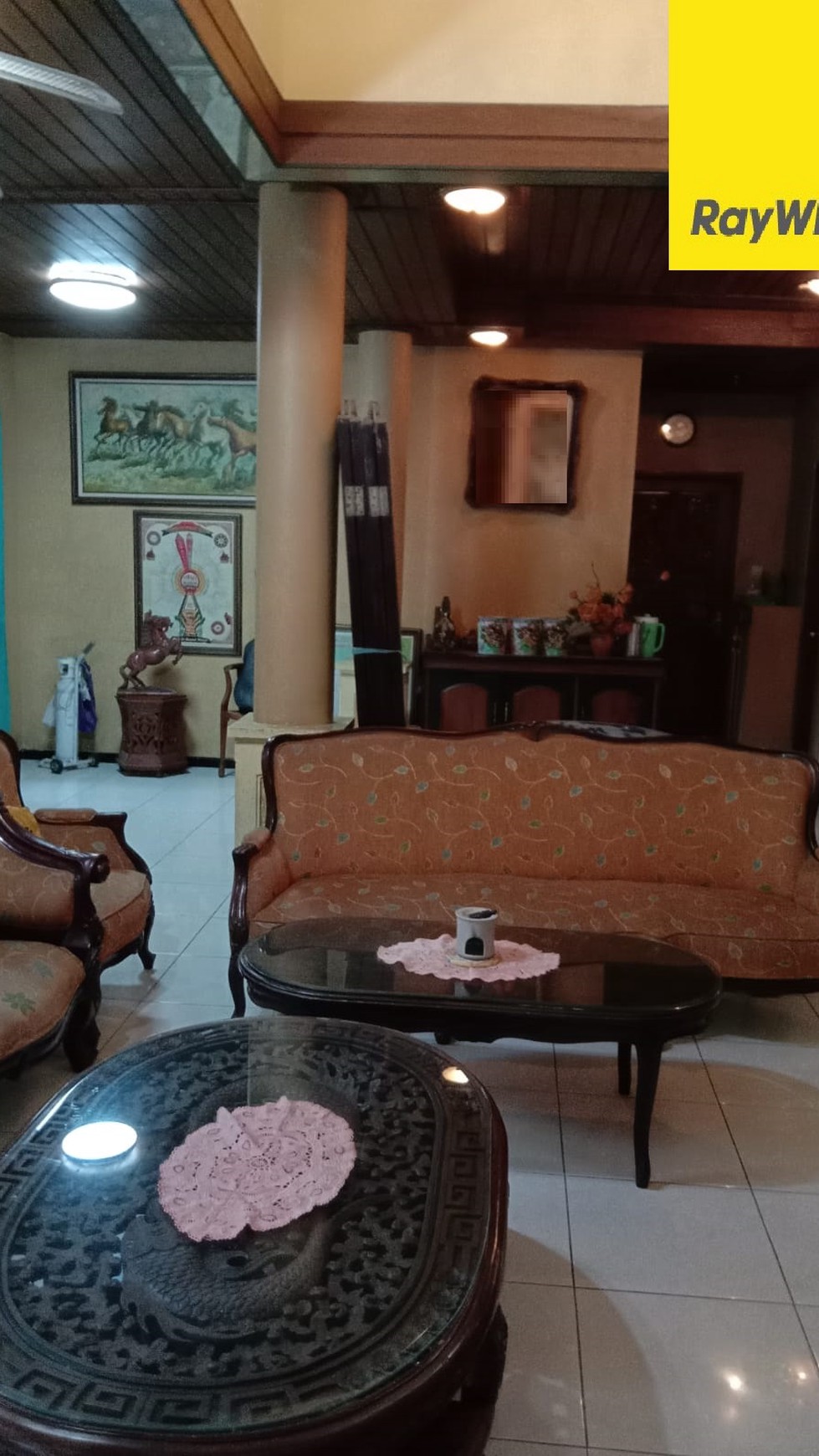 Dijual Rumah 2 lantai SHM di Gayung Kebonsari Surabaya