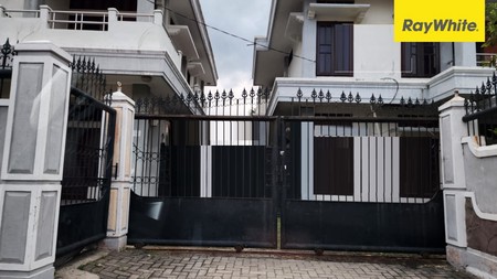 Dijual Rumah SHM di Jalan Gayung Kebonsari Surabaya