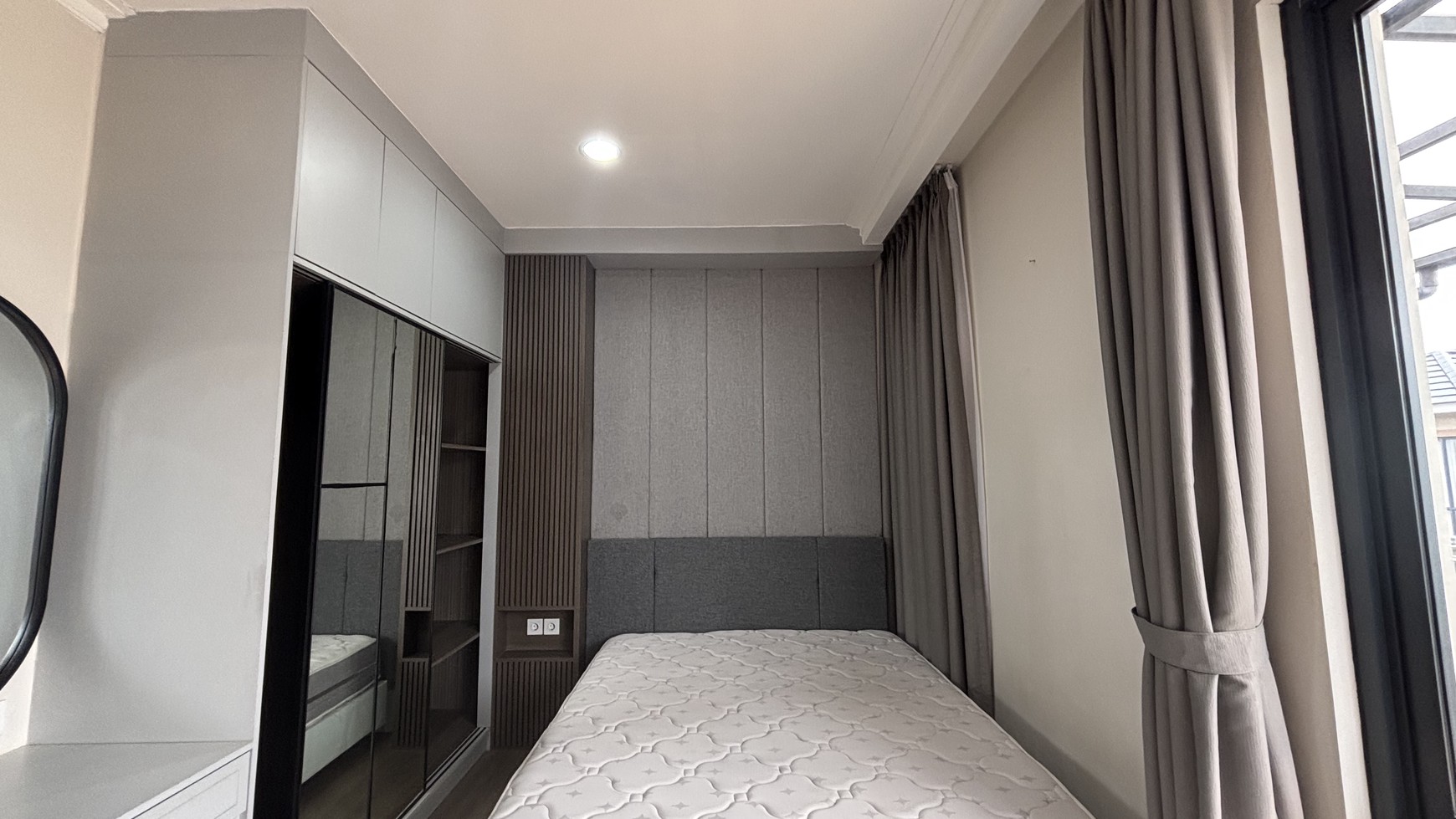 Rumah Cantik Modern Minimalis Siap Huni di Dalam Cluster Kota Wisata