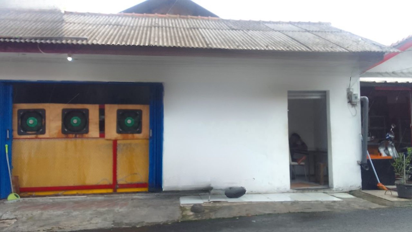 Rumah Strategis Lingkungan Ramai Usaha, Akses Jalan 3 Mobil, Kebon Baru, Tebet