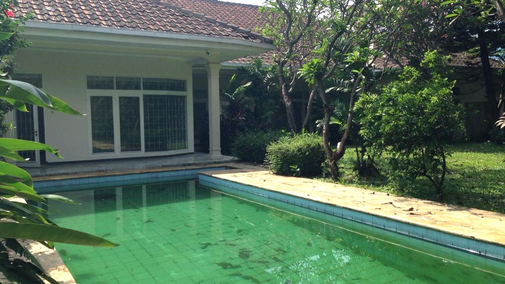 Rumah Hitung Tanah Area Cipete