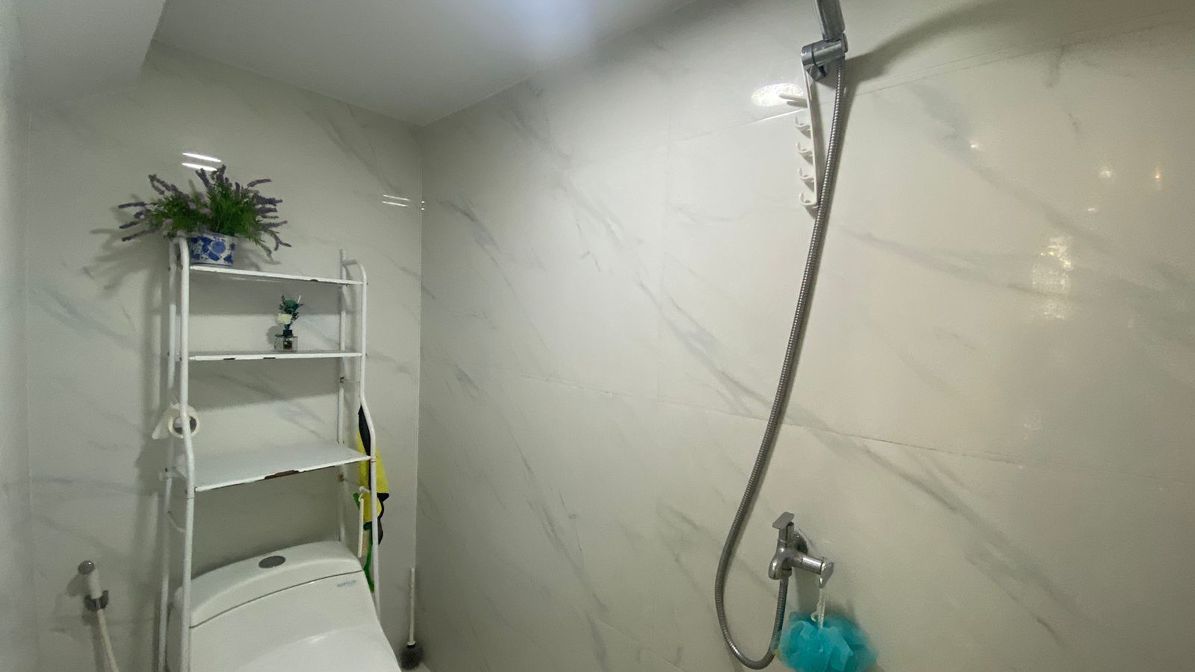 TURUN HARGA Rumah Siap Huni dengan Sentuhan Gaya Klasik yang Elegan di Kota Wisata