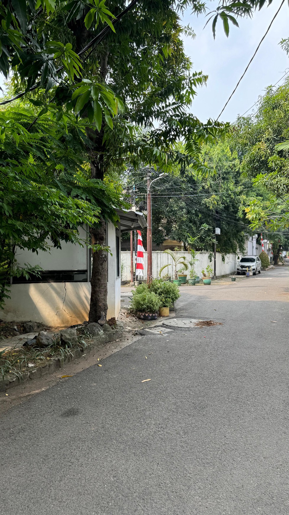 RUMAH DISEWA JALAN CIOMAS KEBAYORAN BARU JAKARTA SELATAN