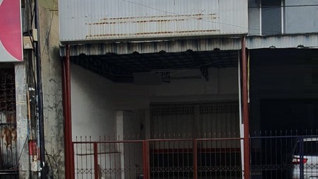 Disewakan Ruko 2,5 lantai di Bratang Gede Surabaya