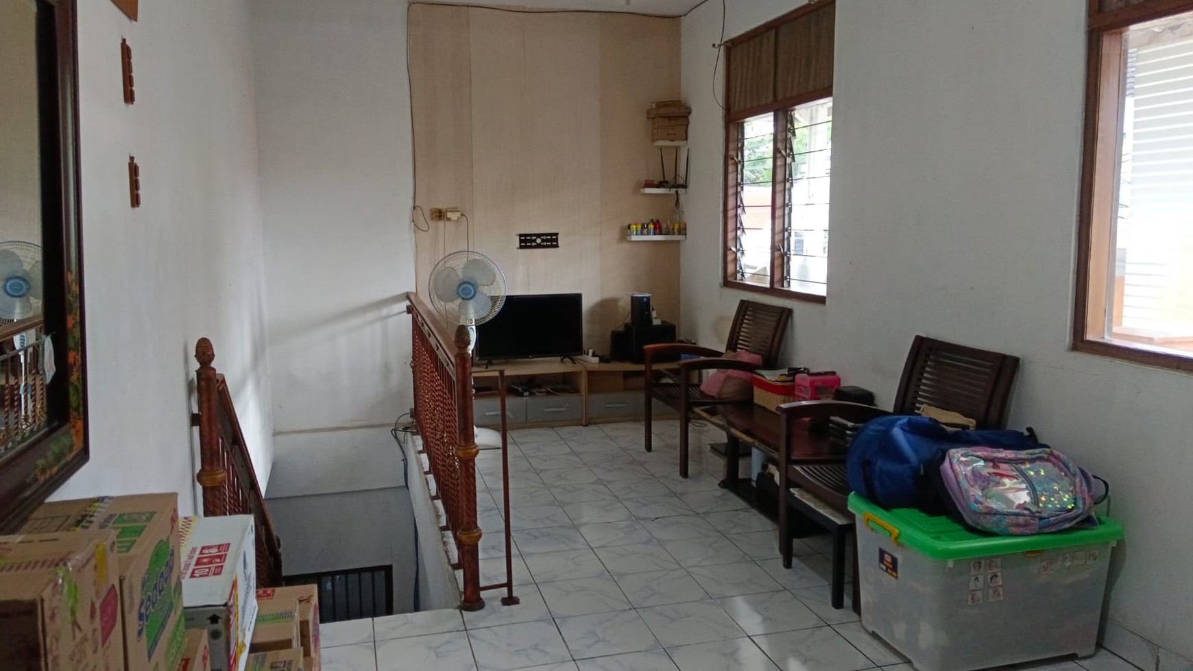 Dijual cepat eksklusive rumah Kav. DKI Pondok Kelapa Jaktim lokasi strategis dekat dengan jalan raya.