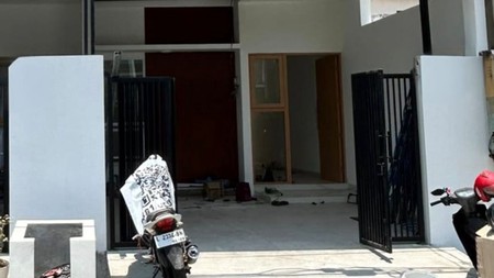 RUMAH MODERN MINIMALIS SIAP HUNI Rungkut asri tengah