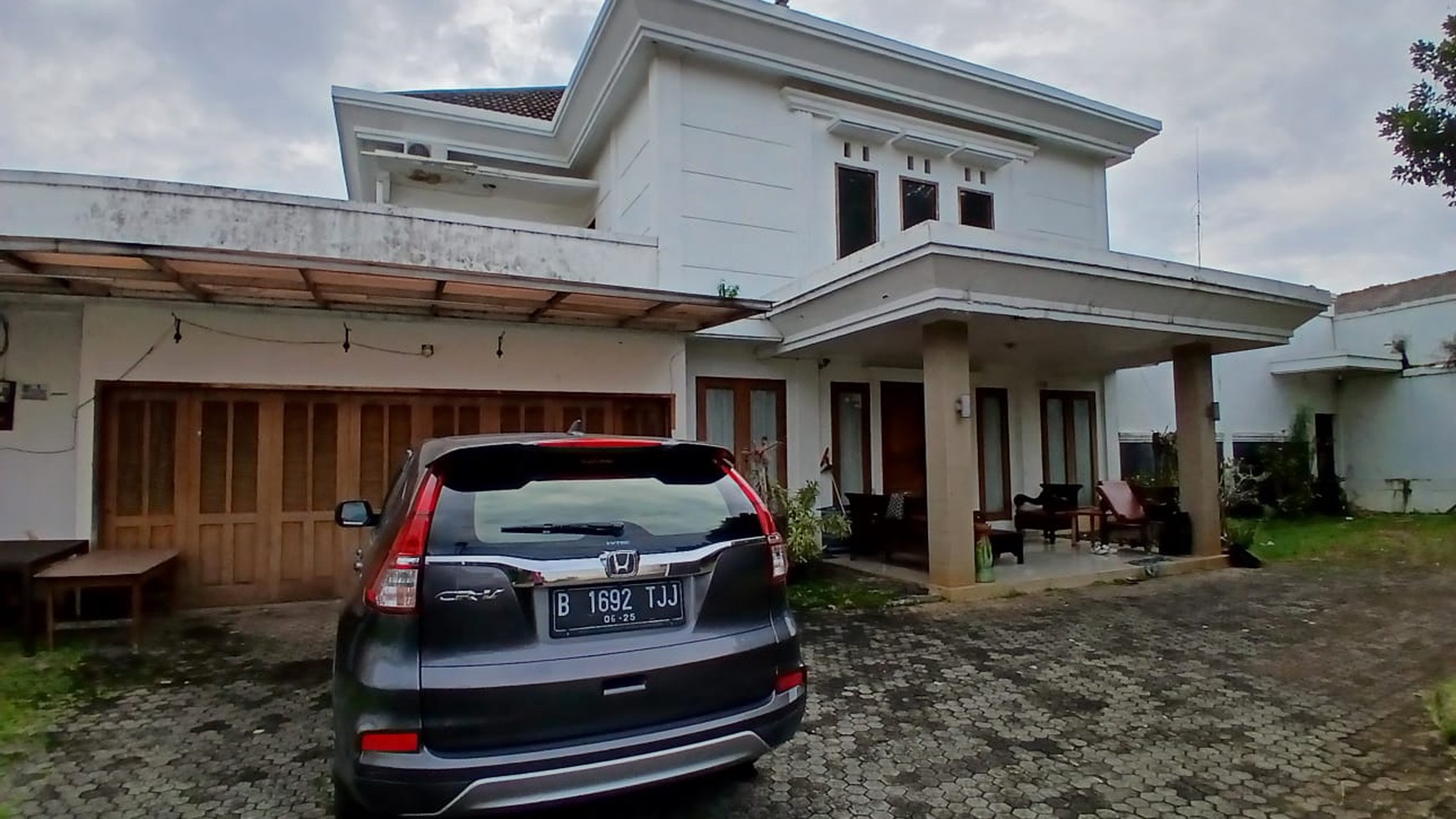 Dijual rumah dalam komplek cinere sebrang Cinere Mall