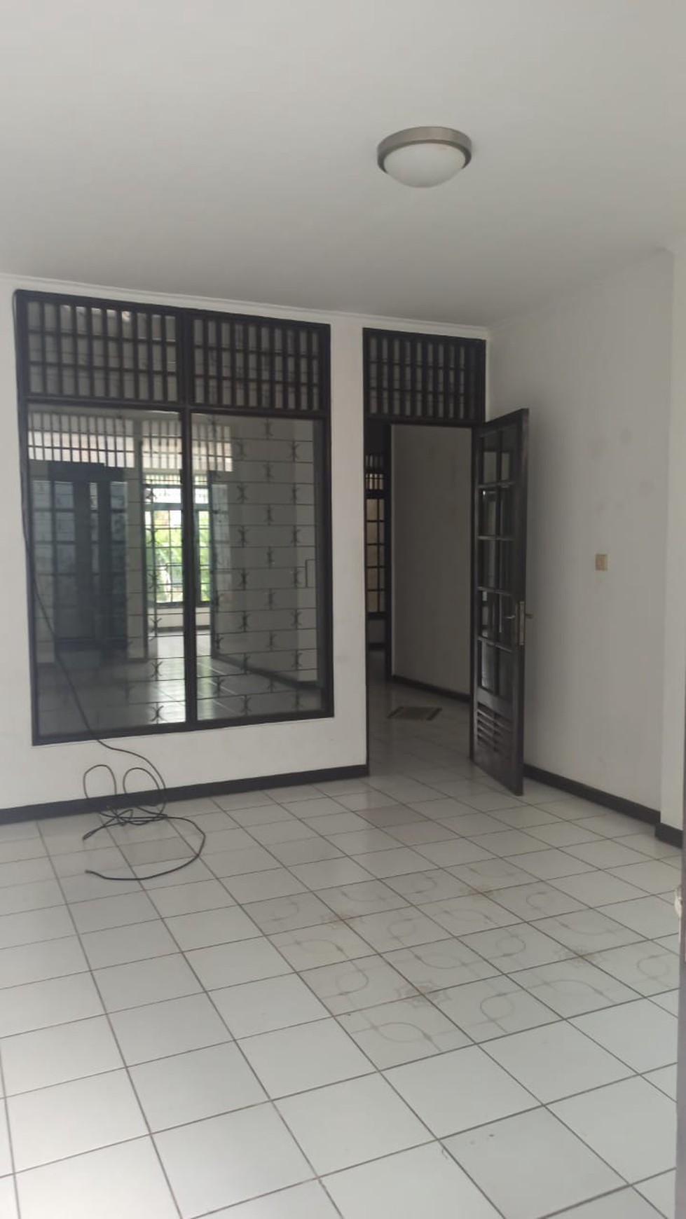 Dijual Rumah 1,5 Lantai di Lebak Bulus, Jakarta Selatan