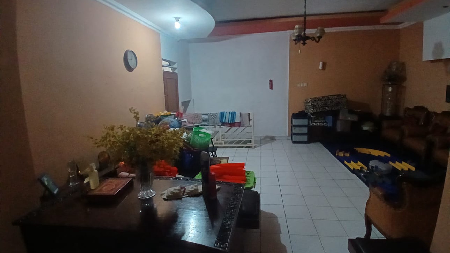 Dijual Rumah 2,5 Lantai Service Area / Laundry Room di Pamulang, Tangerang Selatan