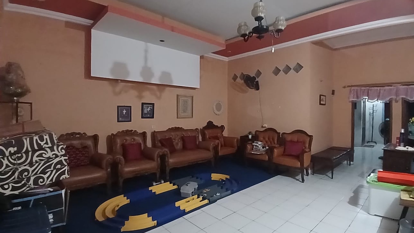 Dijual Rumah 2,5 Lantai Service Area / Laundry Room di Pamulang, Tangerang Selatan