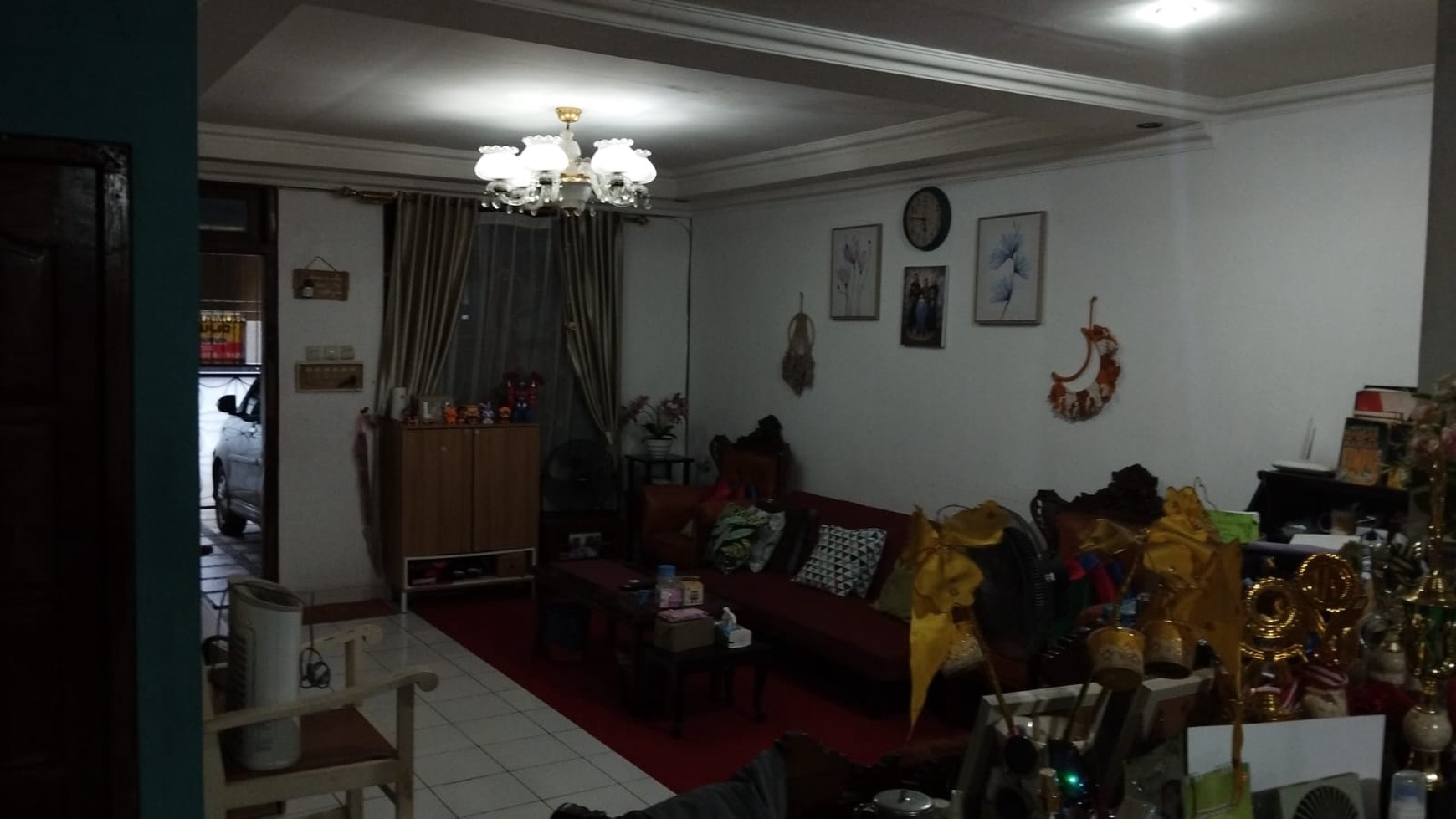 Dijual Rumah 2,5 Lantai Service Area / Laundry Room di Pamulang, Tangerang Selatan