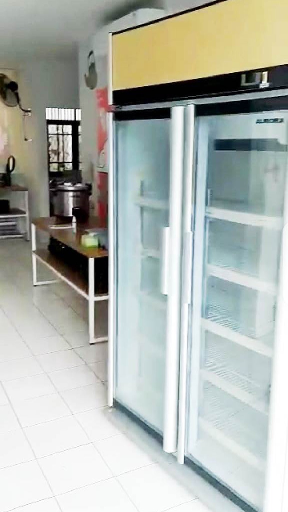 Ruko bagus, cocok untuk usaha, dijalan utama Bintaro