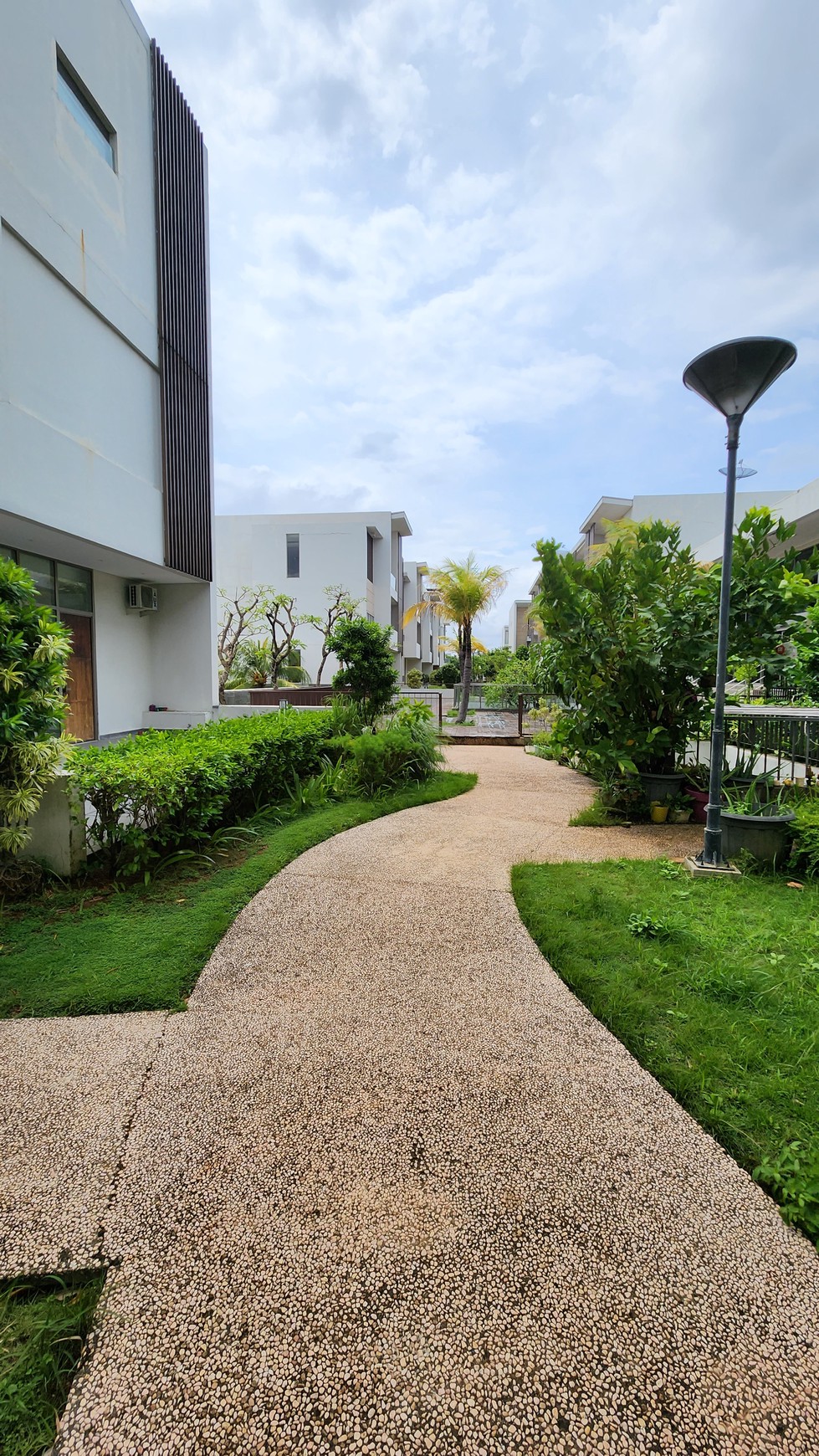 Disewakan Rumah Mewah di Condominium Seafront Ancol. Jakarta Utara