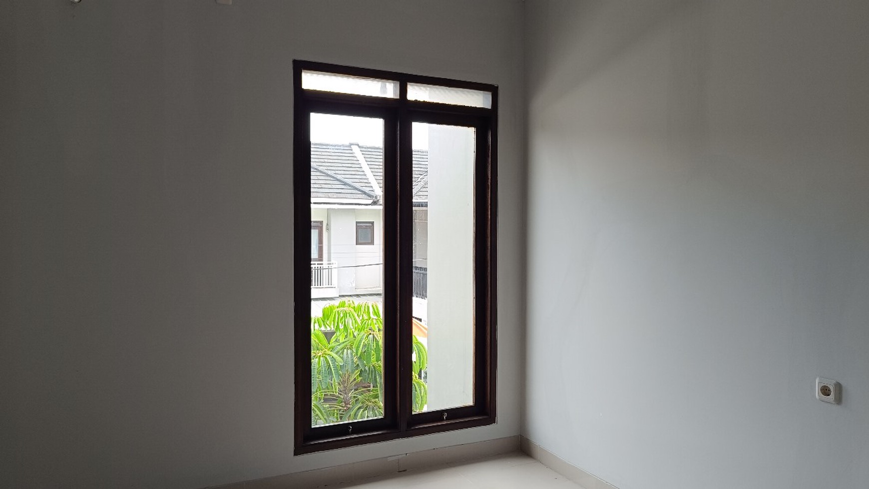 Dijual Rumah Mewah Model Modern 2 lantai di Ciputat, Tangerang Selatan