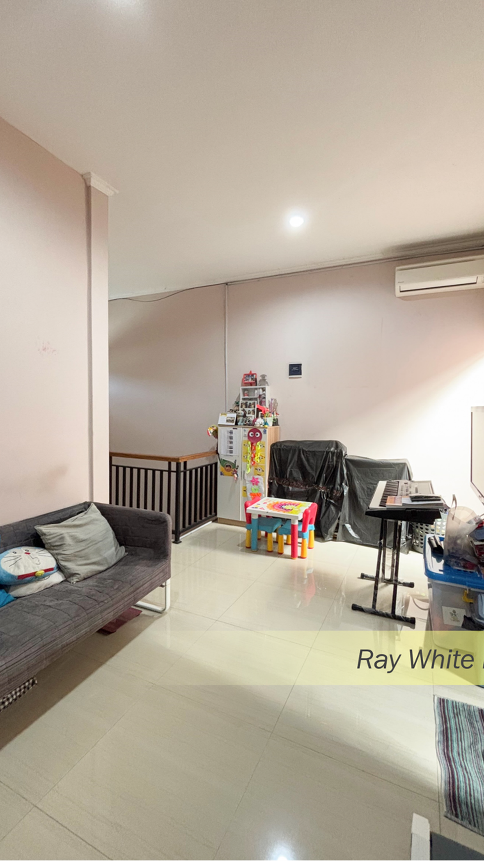 Rumah Minimalis Semi-Furnished Dalam Cluster, Bintaro, Tangerang Selatan