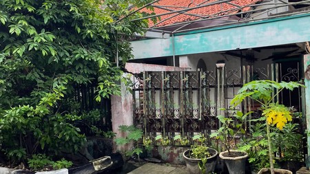 Dijual Rumah SHM di Darmo Permai Timur Surabaya Barat