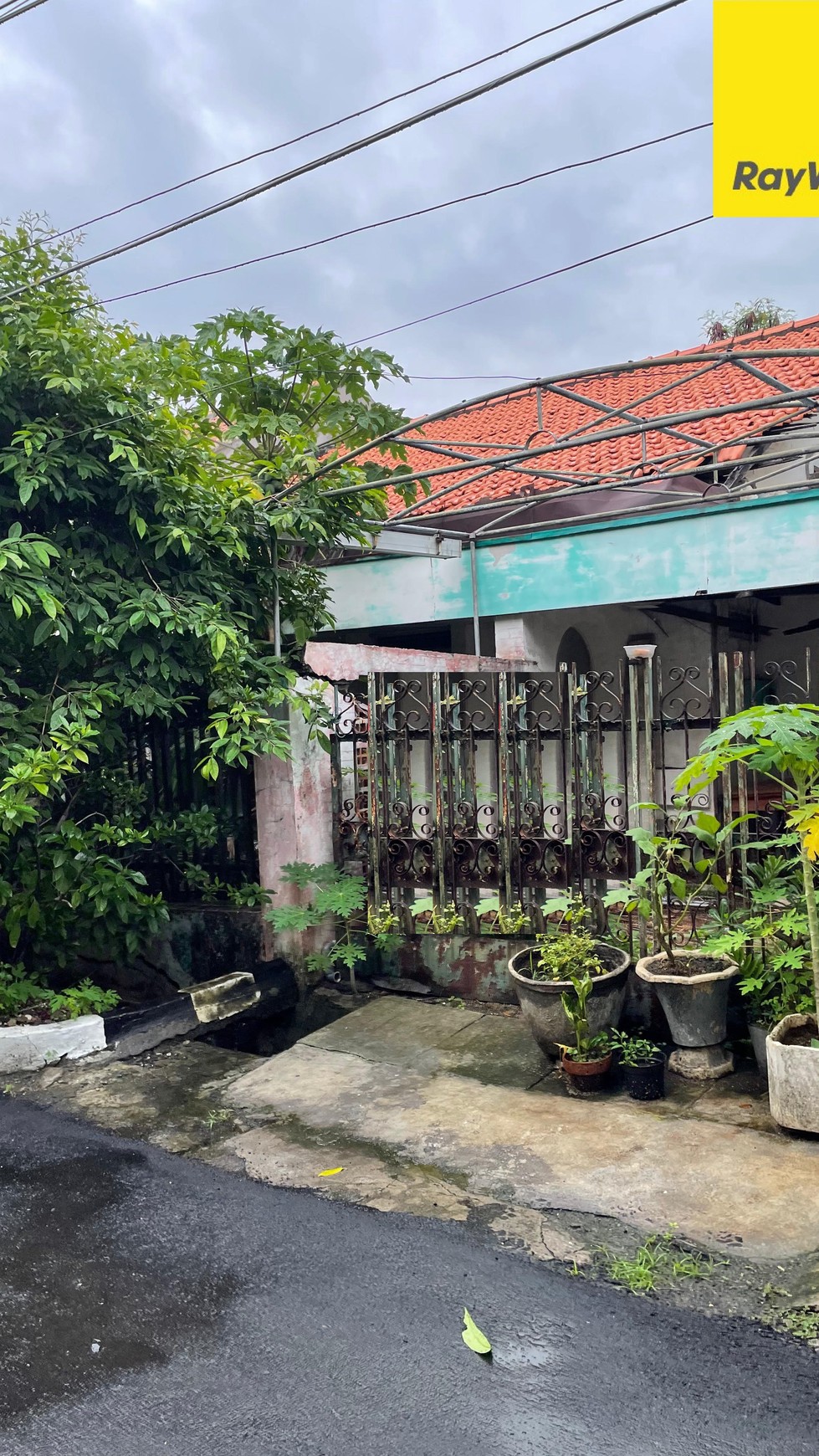 Dijual Rumah SHM di Darmo Permai Timur Surabaya Barat