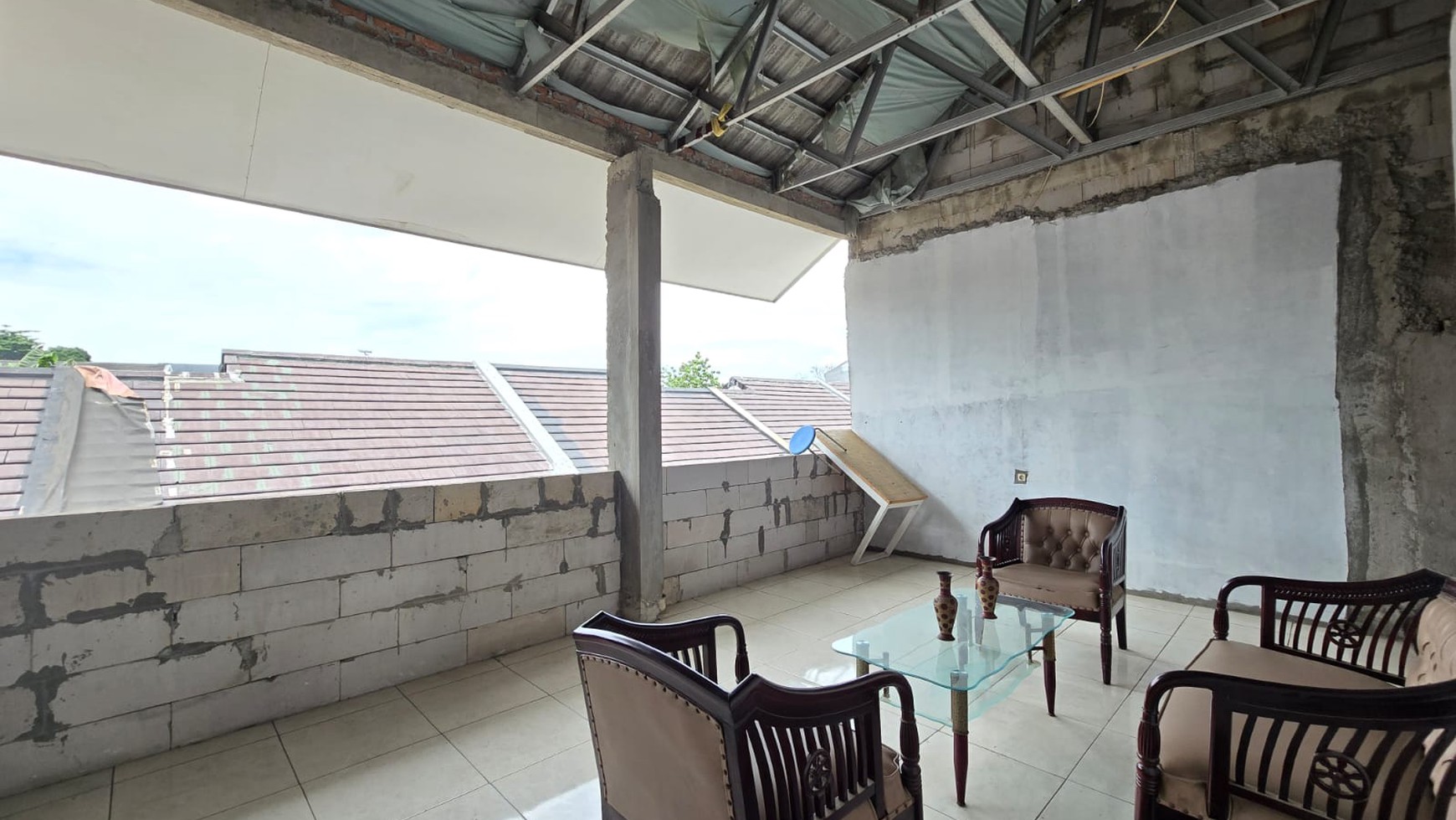 Dijual Rumah lt 180/lb 200,dalam cluster di Graha Bintaro
