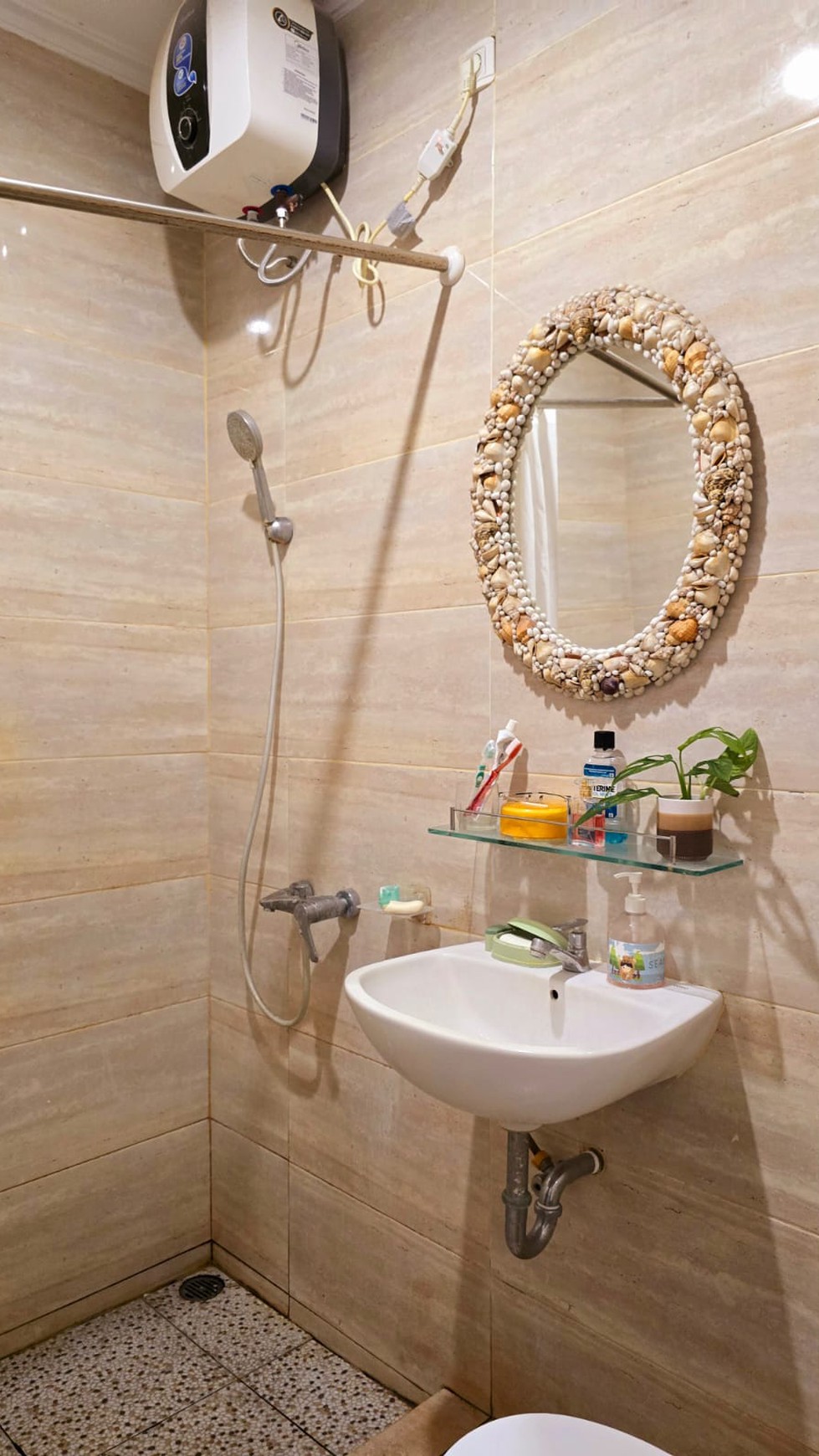 Dijual Rumah lt 180/lb 200,dalam cluster di Graha Bintaro