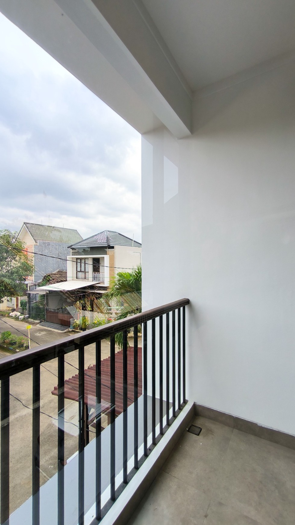 Rumah Baru,keamanan 24 Jam di Graha Raya tangsel.