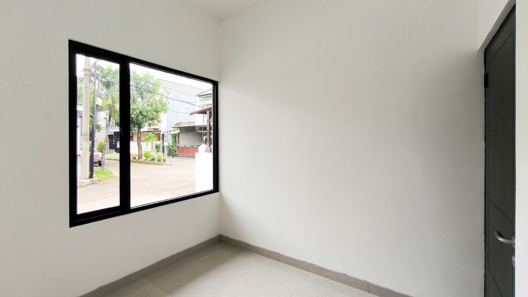 Rumah Baru,keamanan 24 Jam di Graha Raya tangsel.