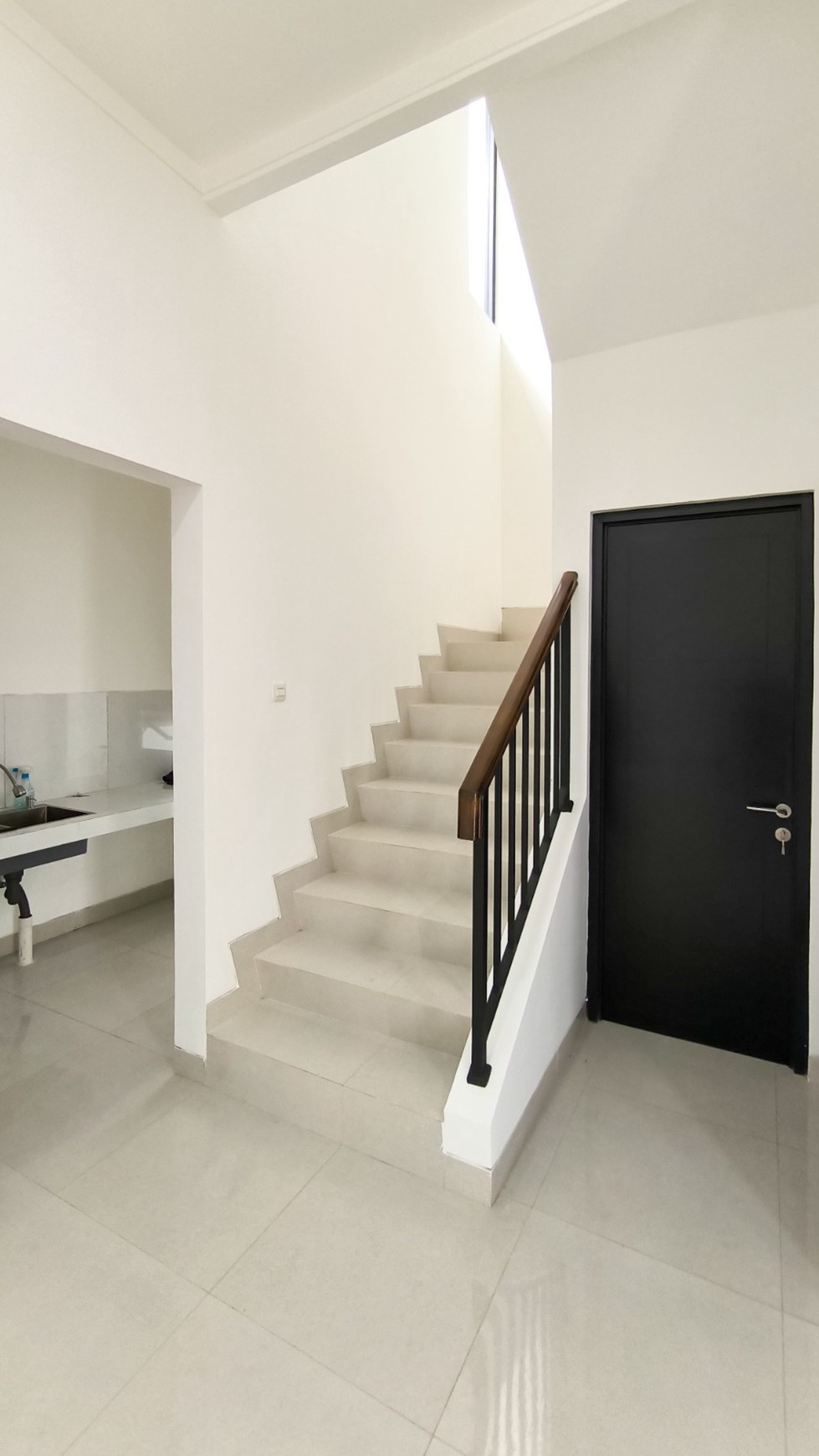 Rumah Baru,keamanan 24 Jam di Graha Raya tangsel.