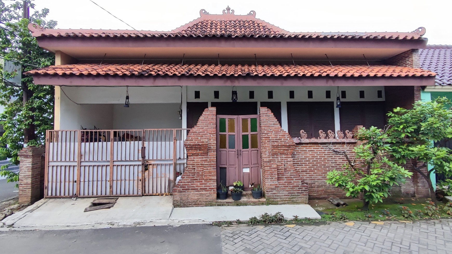 Termurah. Rumah hoek di Medang Lestari Gading Serpong