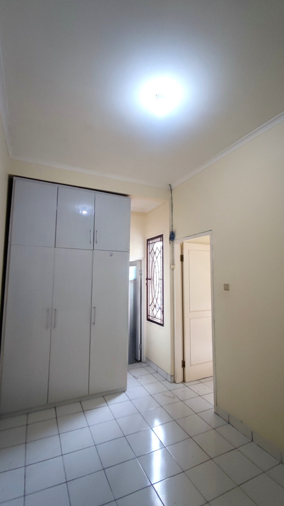 Flash Sale. Rumah bagus Regensi Melati Mas, Serpong