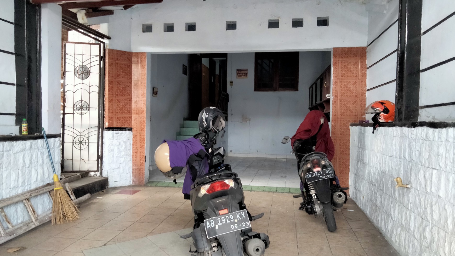 Rumah Hitung Tanah Area Cipete