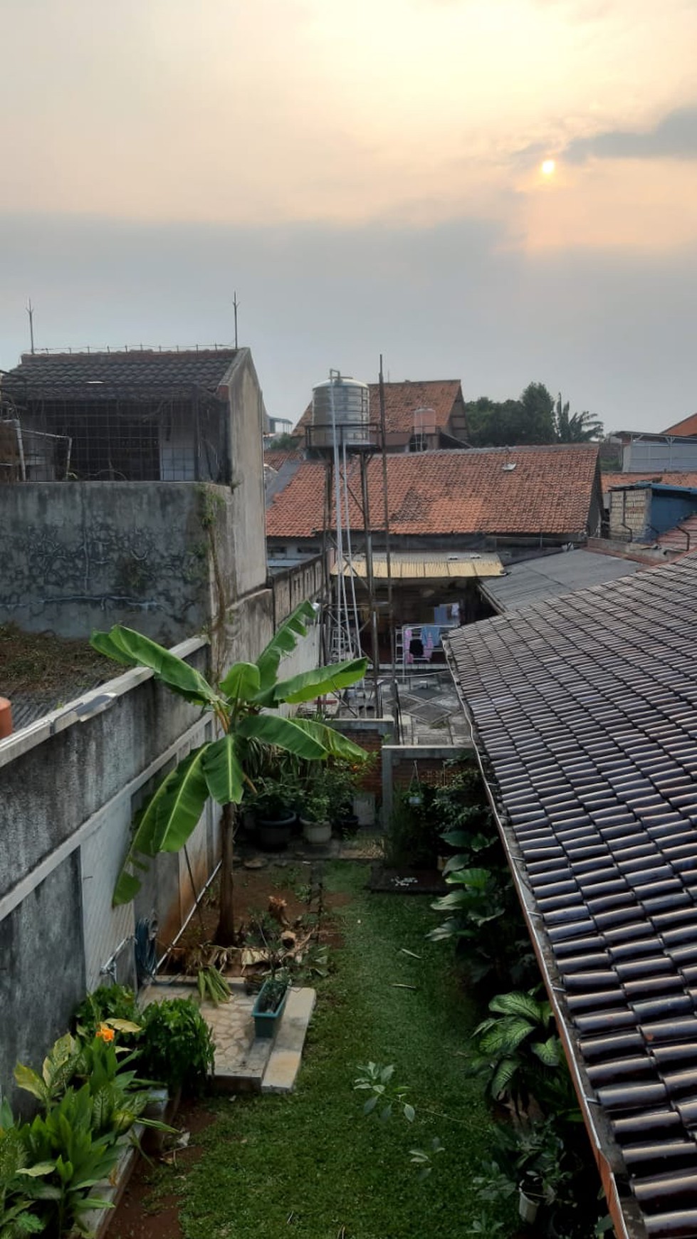 Rumah Siap Huni dengan Hunian Nyaman dan Asri di Pondok Aren