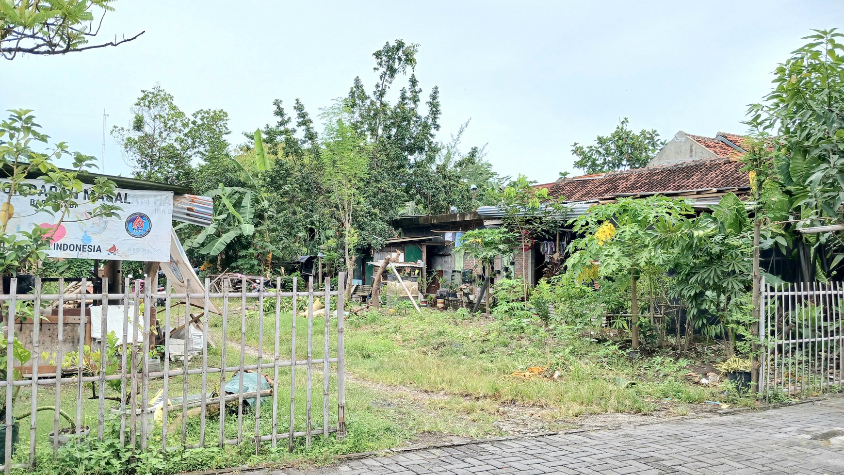 Tanah pekarangan 300 Meter Tengah Kota Dekat Gembira Loka Zoo Umbulharjo Yogyakarta