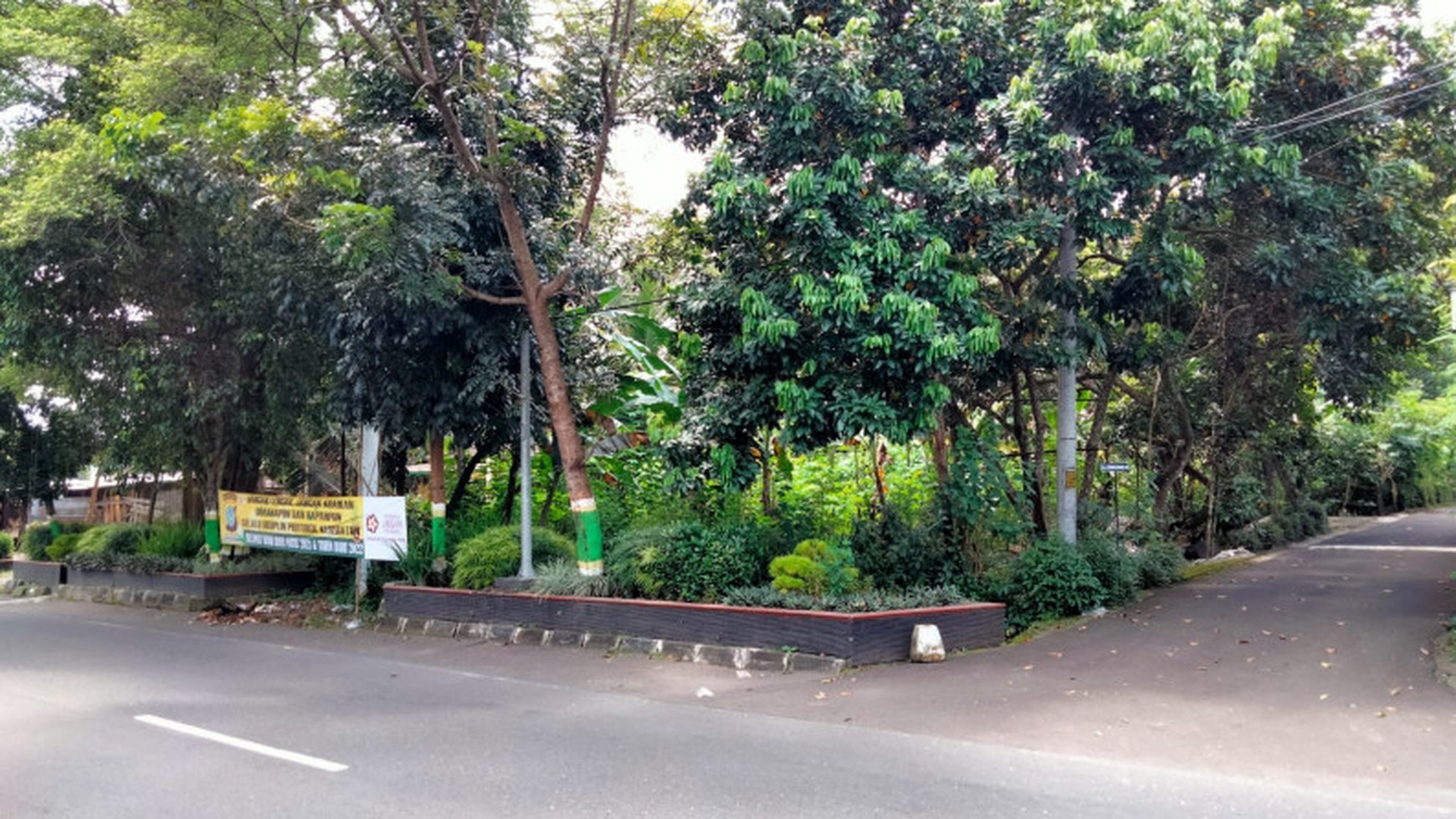 Tanah pekarangan untuk gudang di jl magelang dekat kantor pemda tridadi sleman yogyakarta