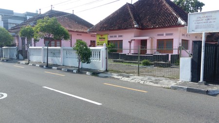 Jual Rumah lawasan (kuno) dekat malioboro jl bausasran danurejan kota yogyakarta