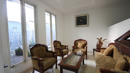 Rumah luas di Cilandak, Lebak Bulus dekat Pondok Indah, Jagakarsa