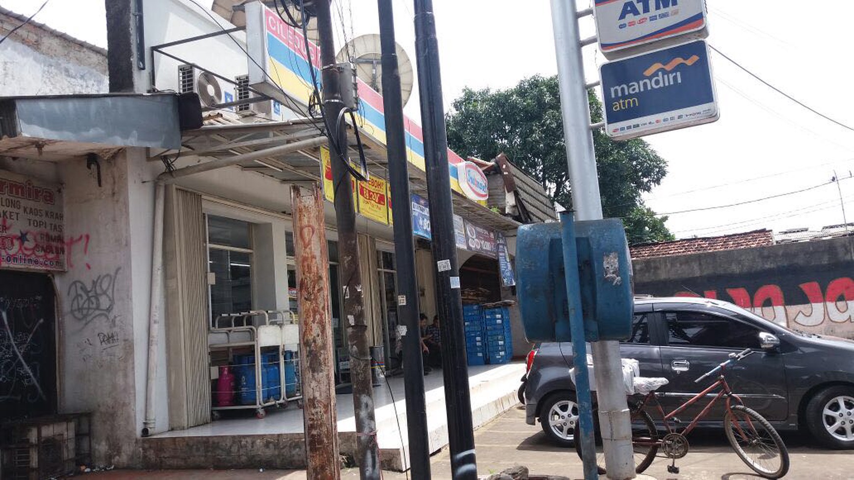 Ruko Strategis di Petukangan Kebayoran Lama.