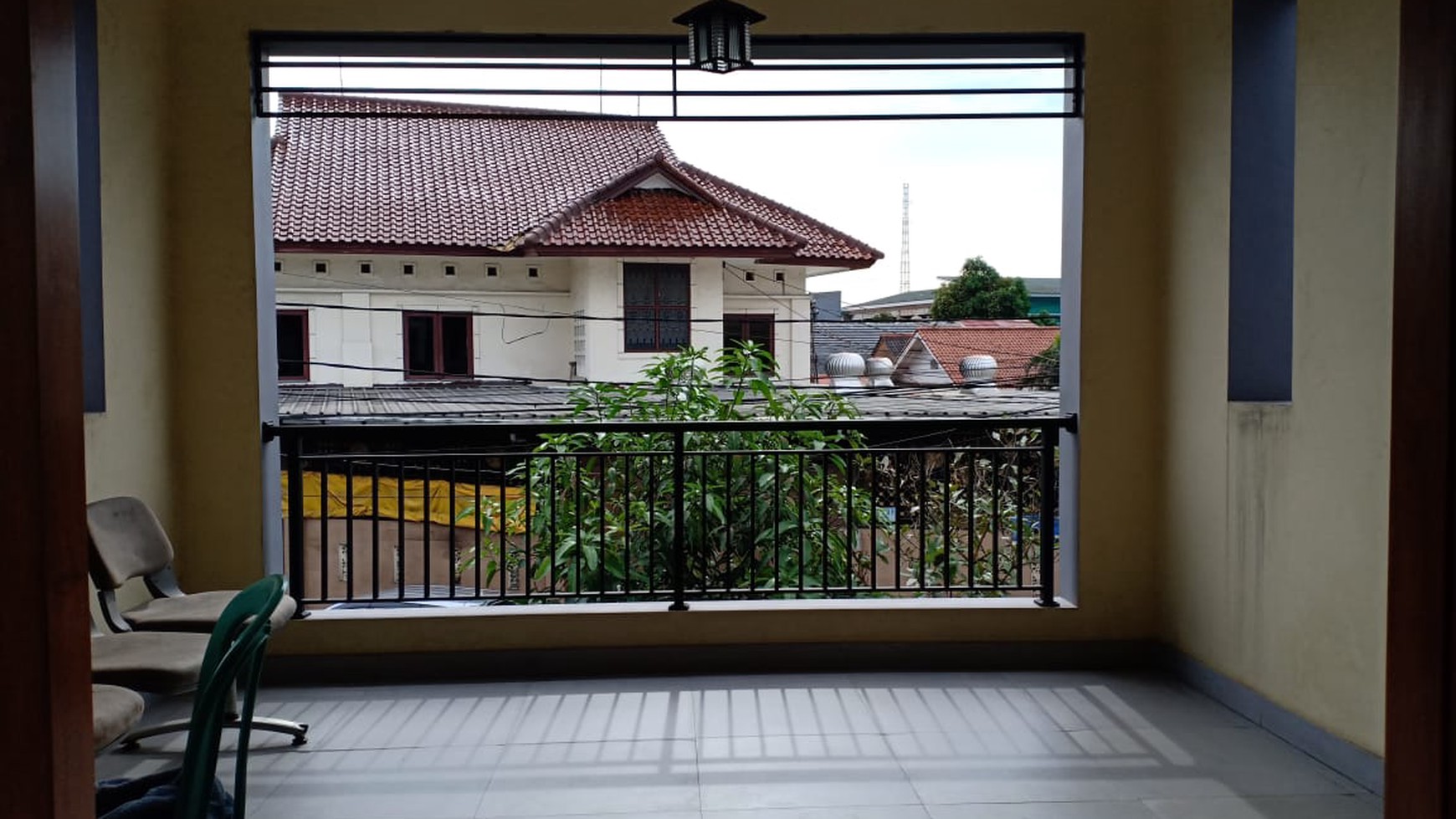 RUMAH PRUMPUNG JATINEGARA JAKARTA TIMUR