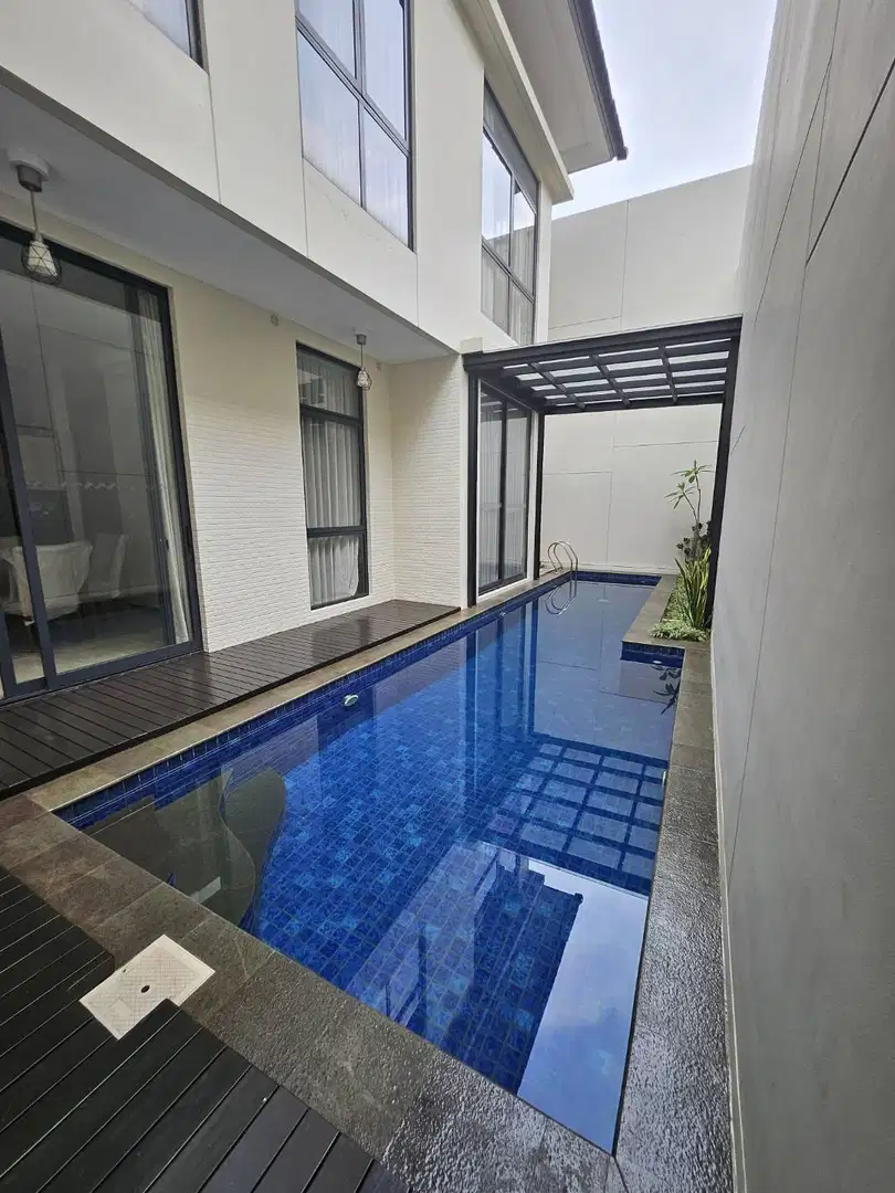 Hot Properti. Rumah Mewah Nava Park Lancewood, BSD