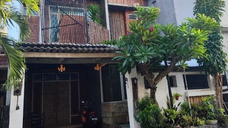 Dijual Rumah Palm Spring Regency - Jambangan - Surabaya Selatan 