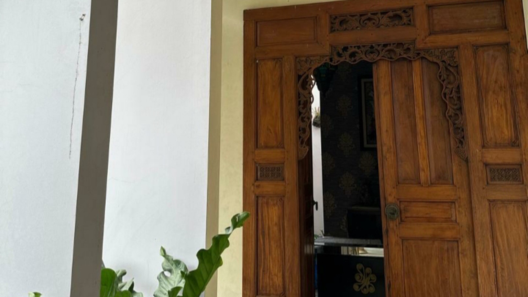 Rumah Bagus siap huni 2 lantai di Bintaro