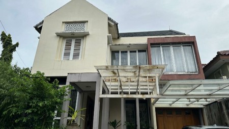 Rumah Bagus siap huni 2 lantai di Bintaro