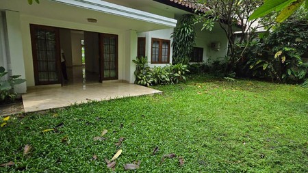 Dijual Rumah mewah megah 1 lantai ada kolam renang di Kebayoran Baru, Jakarta Selatan