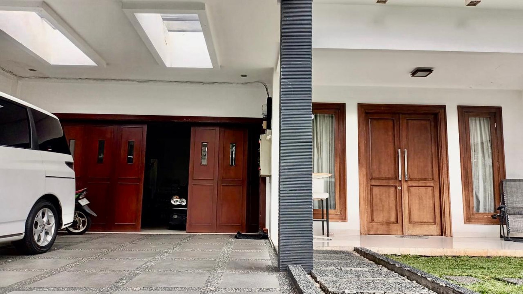 Rumah Bagus Siap Huni dan Asri di Jl Garuda, Bintaro Sektor 1, Jakarta Selatan