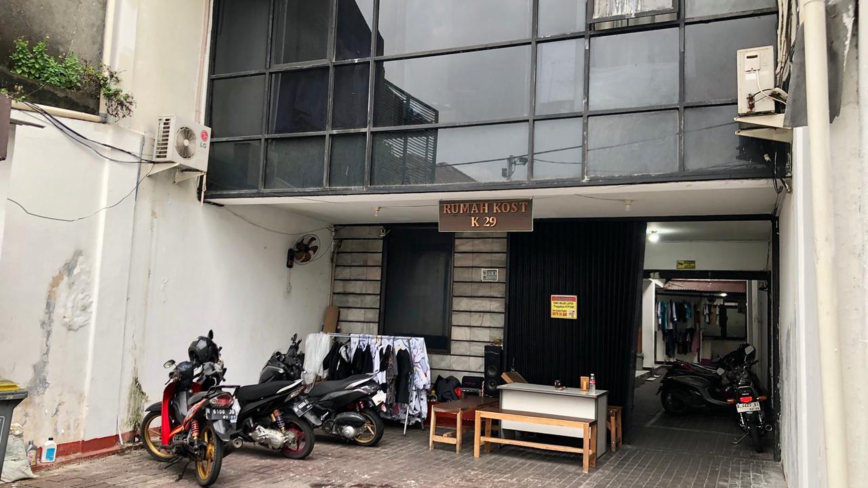 Rumah Hitung Tanah Area Cipete