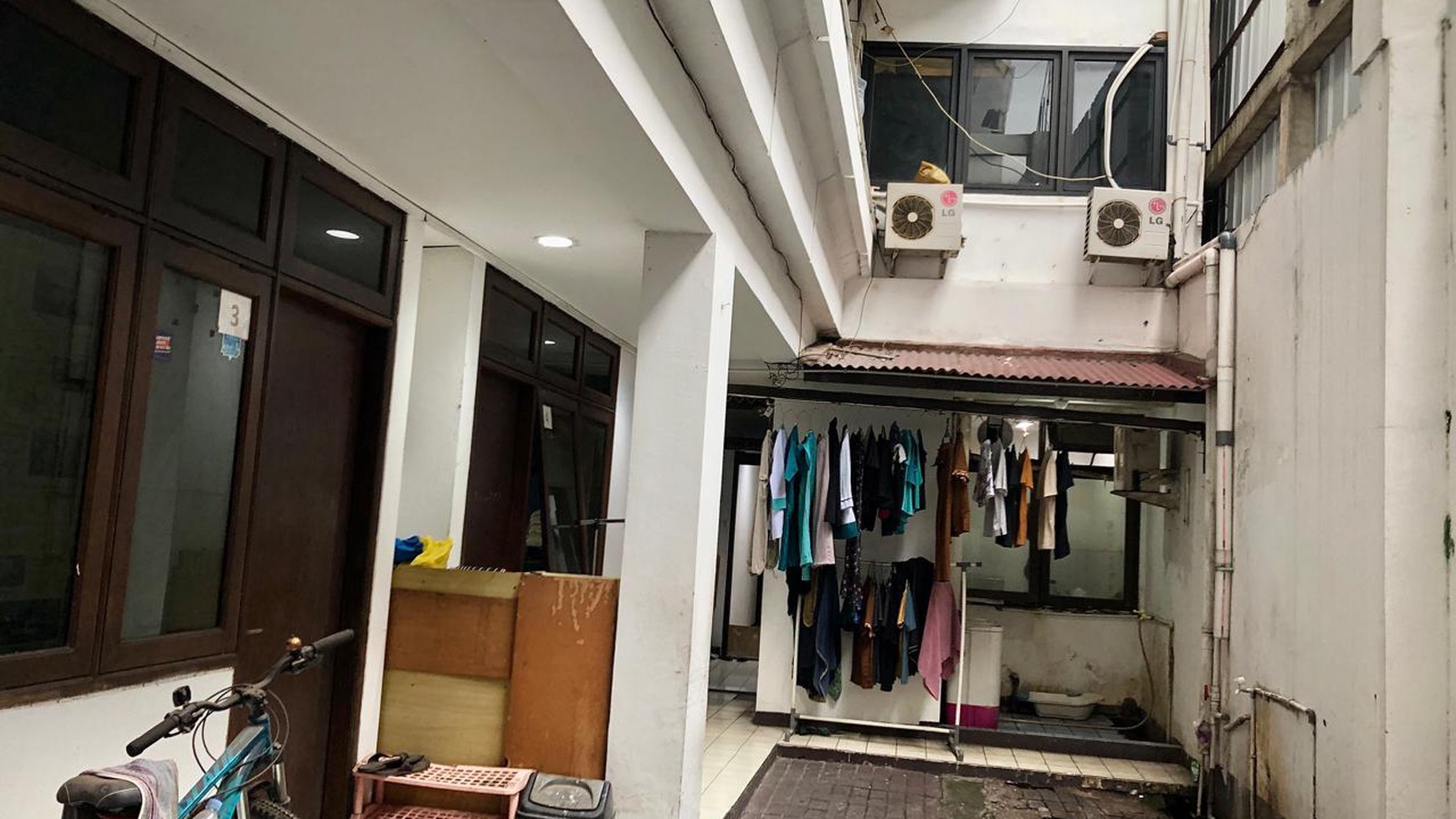 Rumah Hitung Tanah Area Cipete