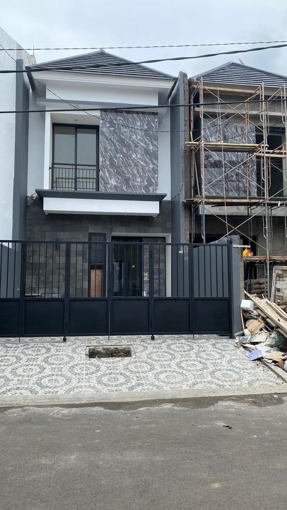 Dijual rumah murah di Surabaya Rungkut Asri 