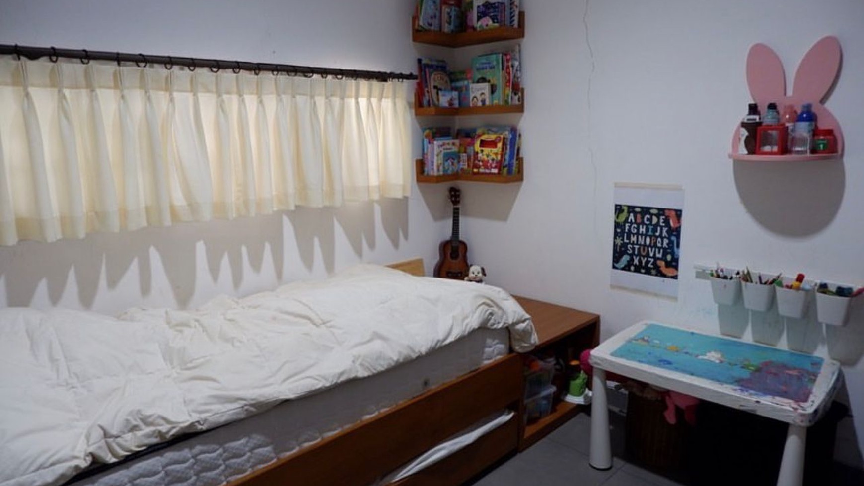 Rumah Minimalis Semi Furnished di Krukut 600 Meter ke tol Krukut