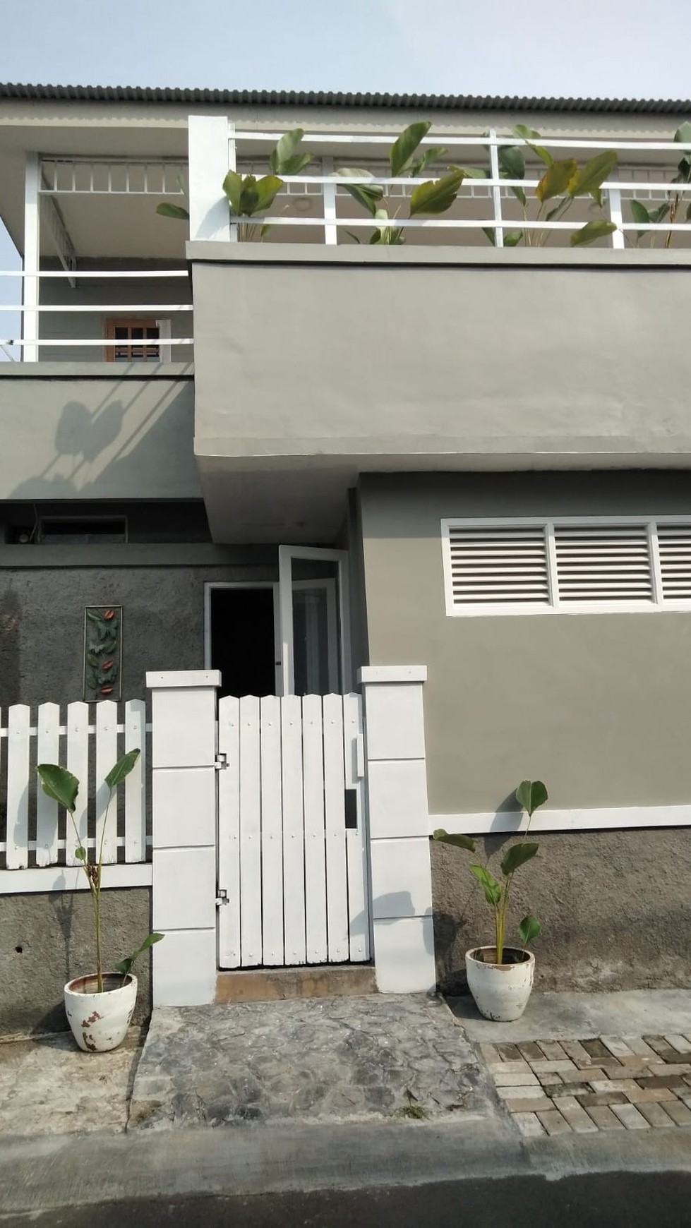 Rumah hook, adem, asri, cantik, 2 lantai, Griya Loka BSD